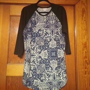 XL LulaRoe Randy T